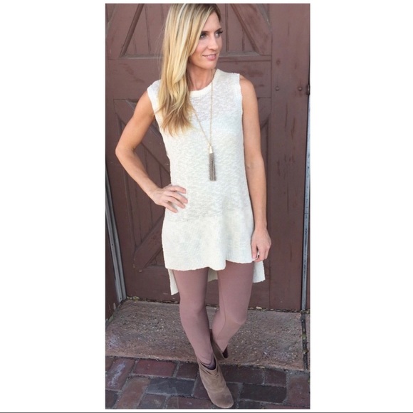 🚨LAST ONE! HI-Low Knit Sweater - Picture 3 of 3